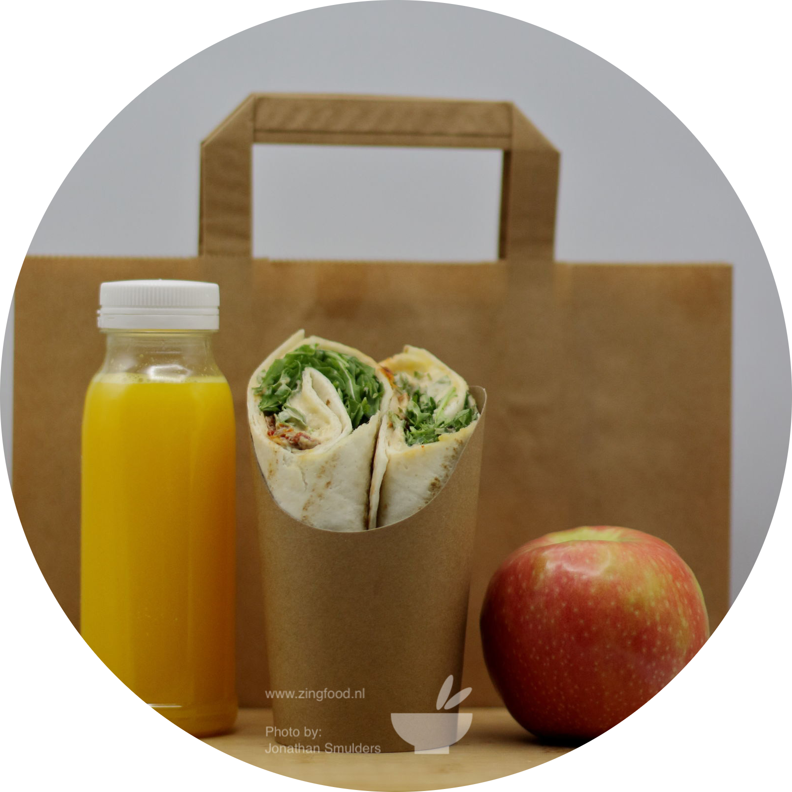 Lunch bag regular: wrap, juice and apple